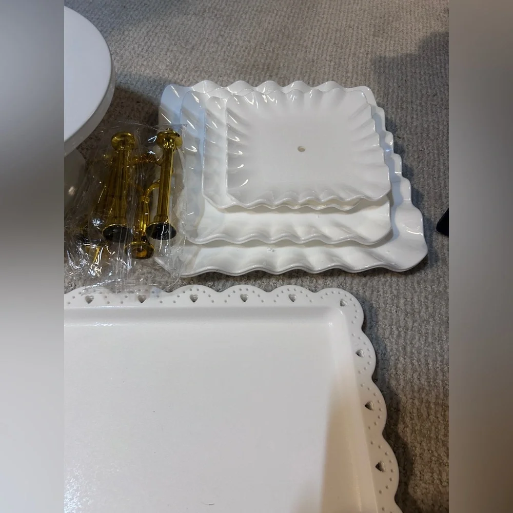 Elegant White Serving Platter Set - Picture 1 of 8